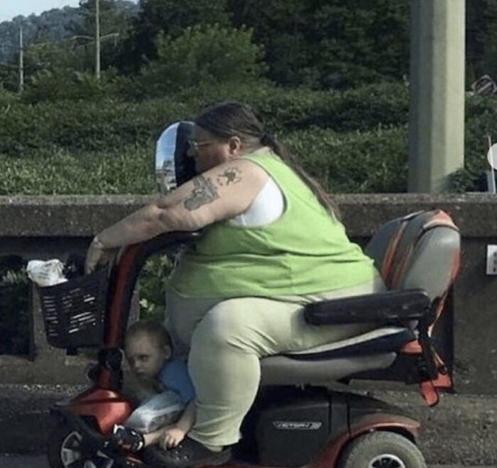 20 Weird Photos That Will Make You Do a Double Take