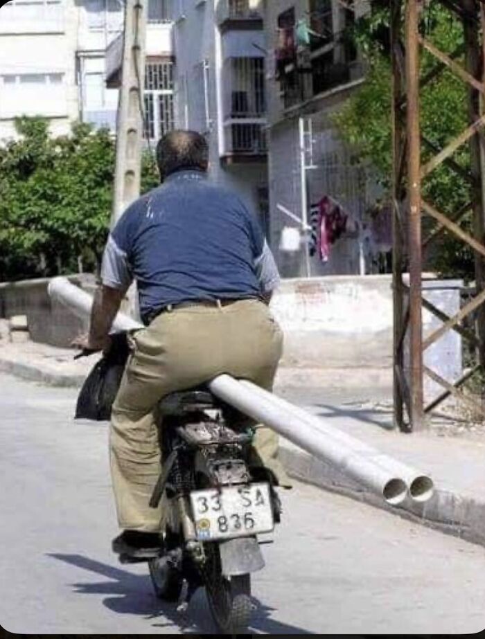 20 Weird Photos That Will Make You Do a Double Take