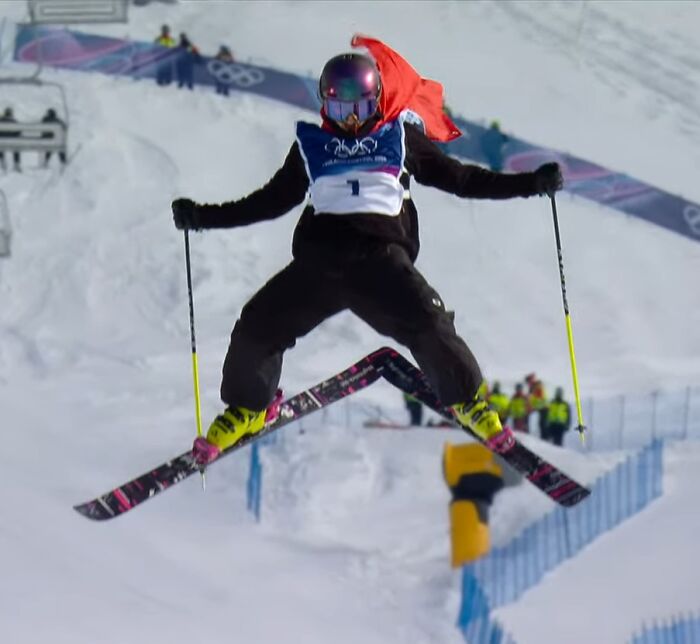 Victory Pose: When You Just Wanna Show Off The Flag