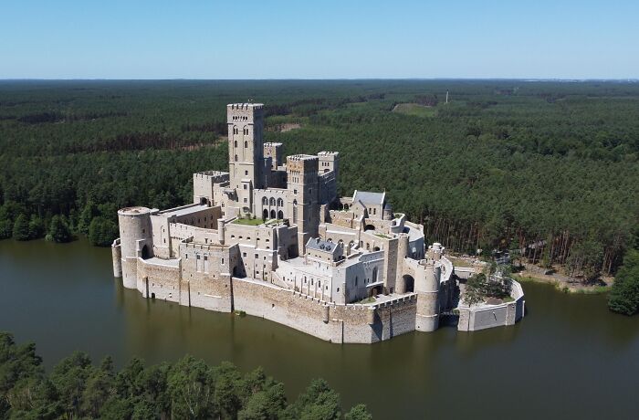 Poland’s Castle Built on Protected Nature—Bribes Included