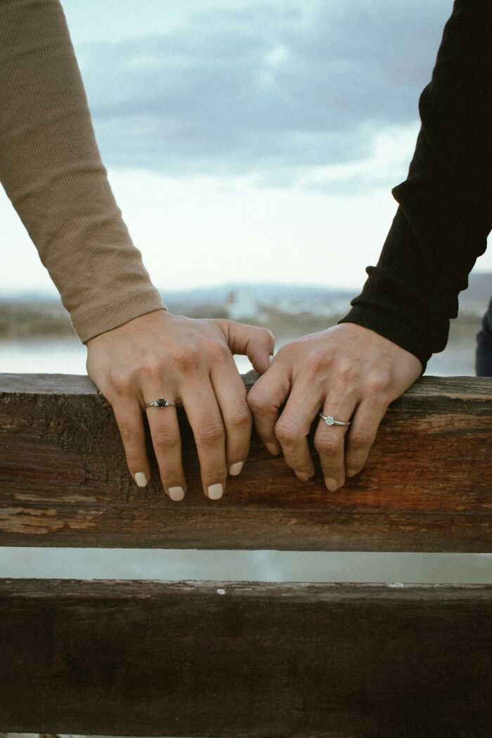 Married Guys Spill: What They REALLY Think When They See a Hot Woman