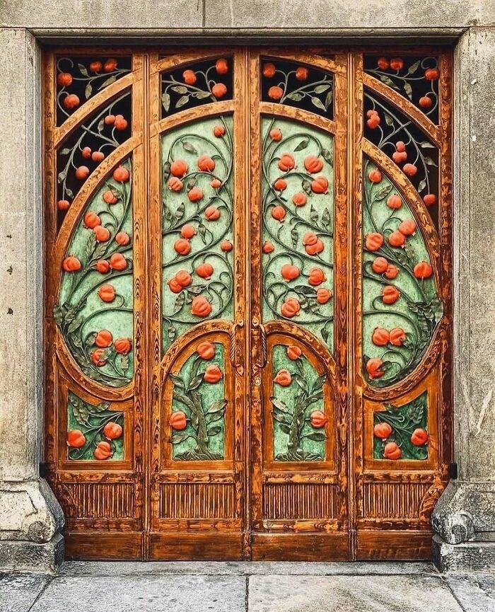 A Door So Stunning, It’s Basically Italian Art History