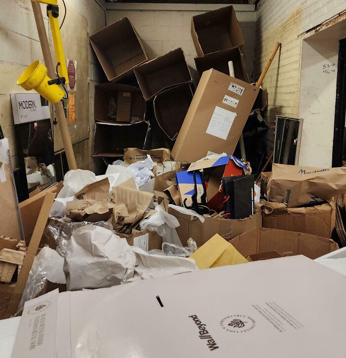 Coworkers Block Empty Garbage Boxes With Full Ones, Because… Why Not?
