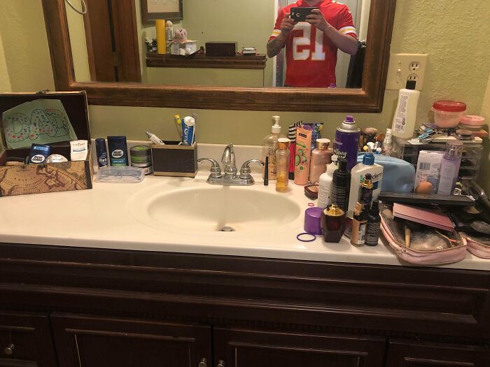 My Girlfriend Moved In, And So Did Her Stuff (Everywhere)