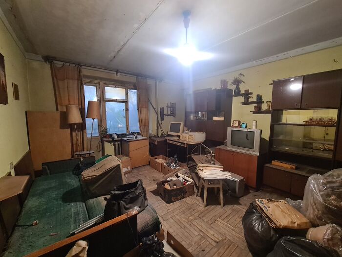 Ultimate "Nope" List: Red Flags People Spot in Other Folks' Homes