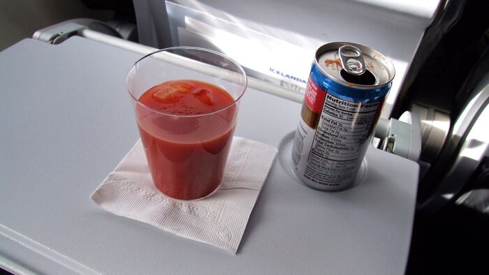36 Plane Tricks That Make Flying Way Less Annoying
