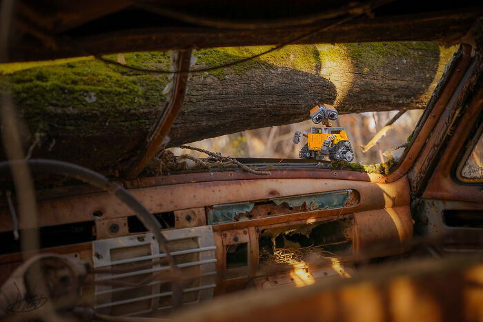 These LEGO Star Wars Pics Make You Do A Double Take!