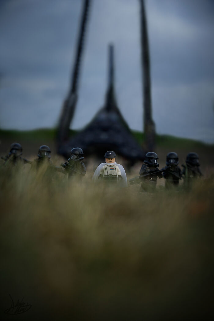 These LEGO Star Wars Pics Make You Do A Double Take!