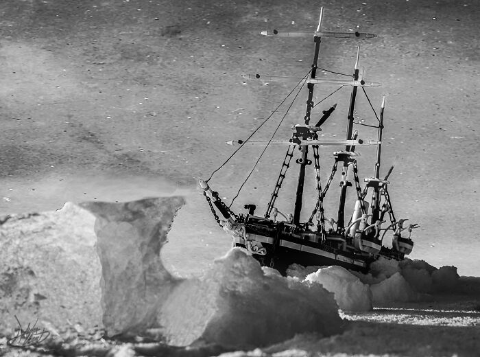 These LEGO Star Wars Pics Make You Do A Double Take!