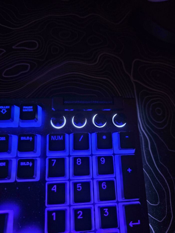 Media Buttons On Razer Keyboard Are Dark And Invisible