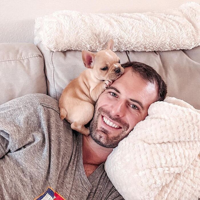 These 49 Pics Of Guys With Their Dogs Are Basically Internet Gold