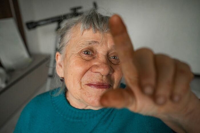 Spooky, Weird, And Hilarious Night Shift Stories You'll Actually Want To Hear