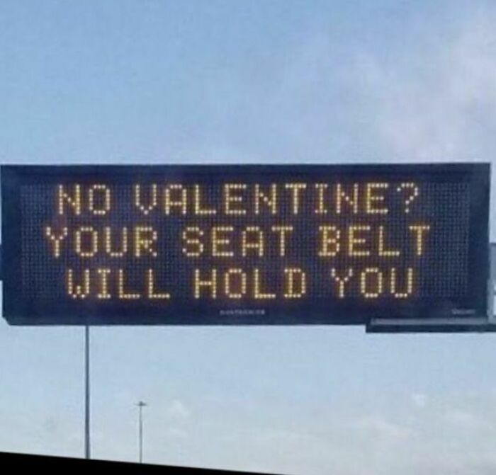 50 Signs That Accidentally Cracked Us Up Big Time