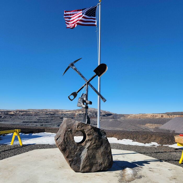 Monument Honoring Miners Who Went Too Soon