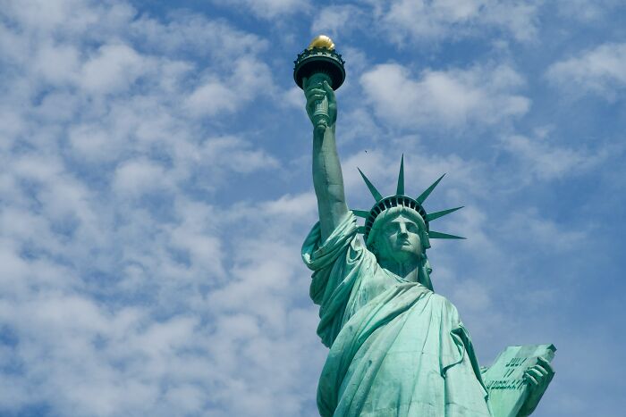 Wait, They Actually Believed These 25 Landmark Myths?