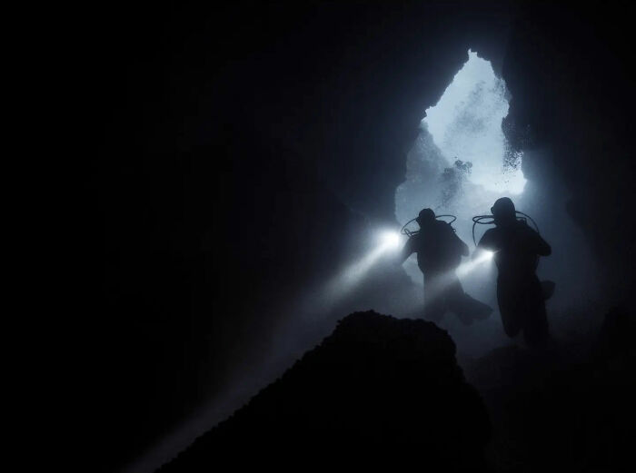 Can Fewer Colors Be More Cool? Check Out These Epic Minimalist Photos!