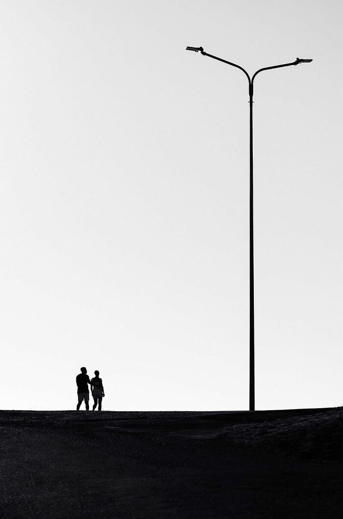 Can Fewer Colors Be More Cool? Check Out These Epic Minimalist Photos!