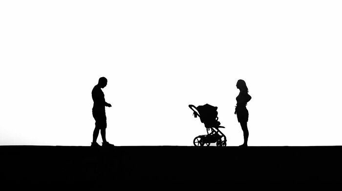 Can Fewer Colors Be More Cool? Check Out These Epic Minimalist Photos!