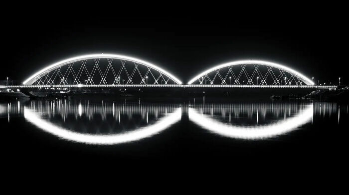 Can Fewer Colors Be More Cool? Check Out These Epic Minimalist Photos!