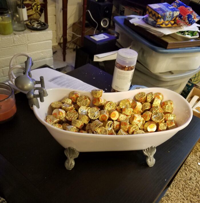 Wait, Strangers Can Be Actually This Nice?!