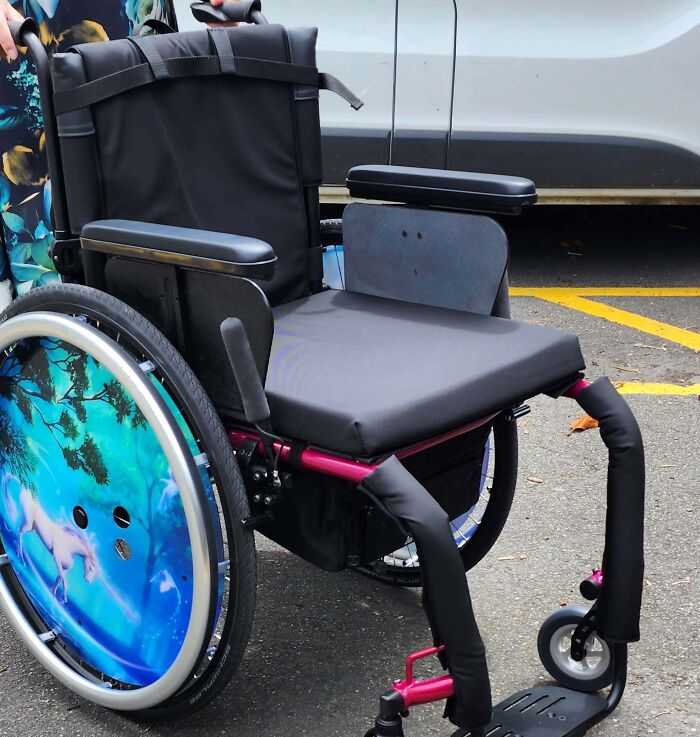 Wait, Strangers Can Be Actually This Nice?!