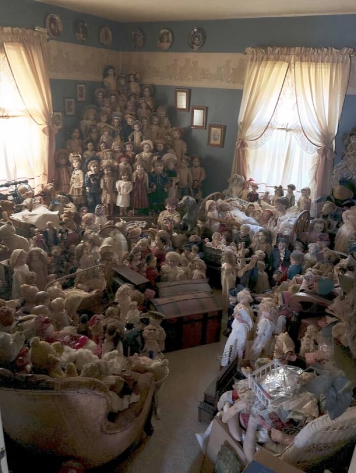 A Tiny Peek Into My Aunt’s Massive Antique Doll Collection. Hundreds of Dolls. Guess Who Gets Them?