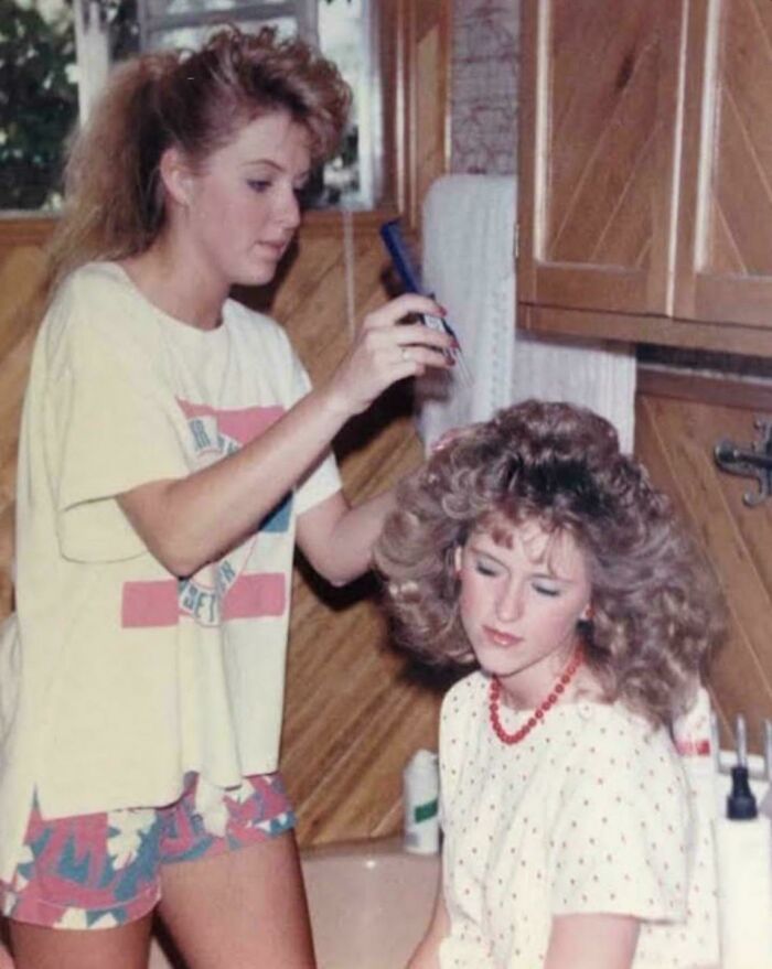You Won't Believe These 80s Hairstyles Were a Thing!