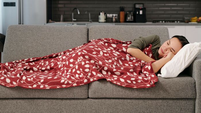 Guy cleans up while girlfriend naps, she says he’s too loud – who’s nagging?