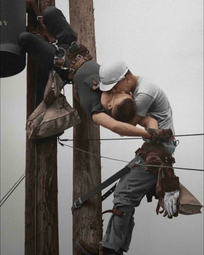 Oops! These Photos Look Like They Jumped Straight Out of a Renaissance Painting