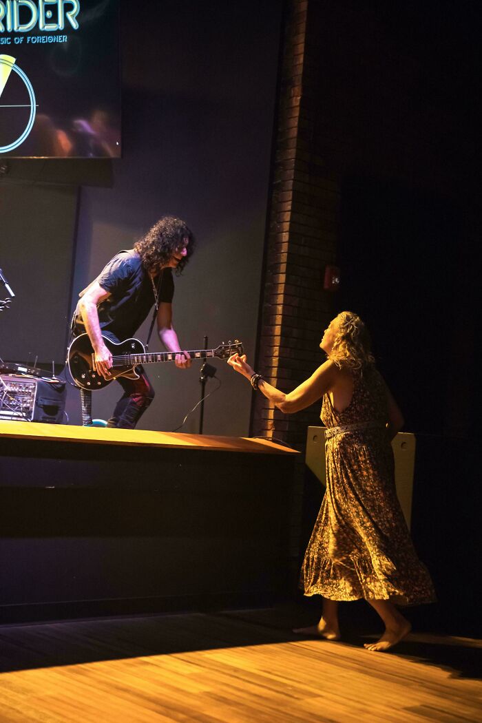 Oops! These Photos Look Like They Jumped Straight Out of a Renaissance Painting