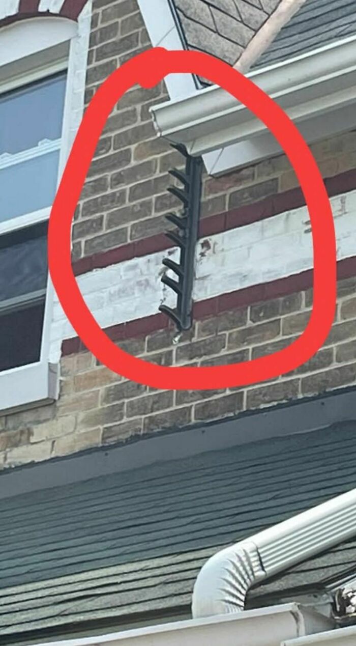 What's This Rack On The Front Of That Brick House?