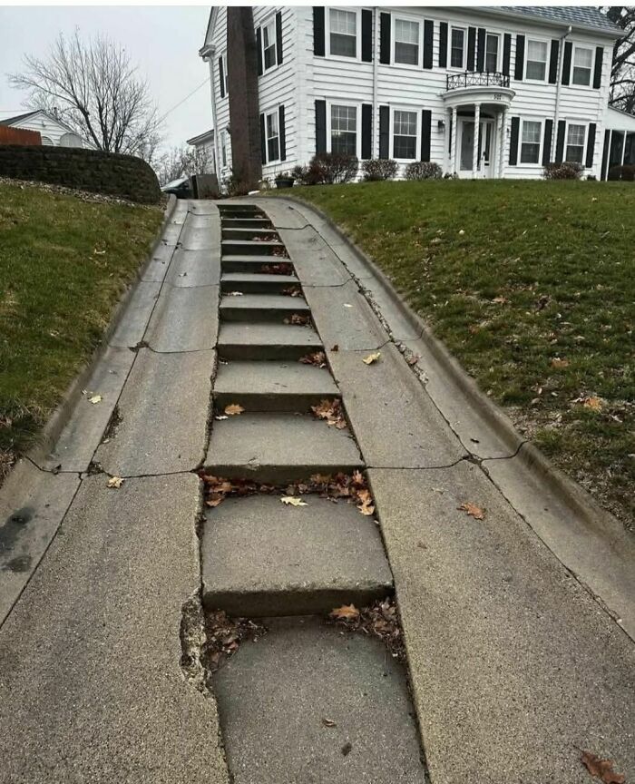 Why Is This 1930s Walkway So Narrow And Stripy?