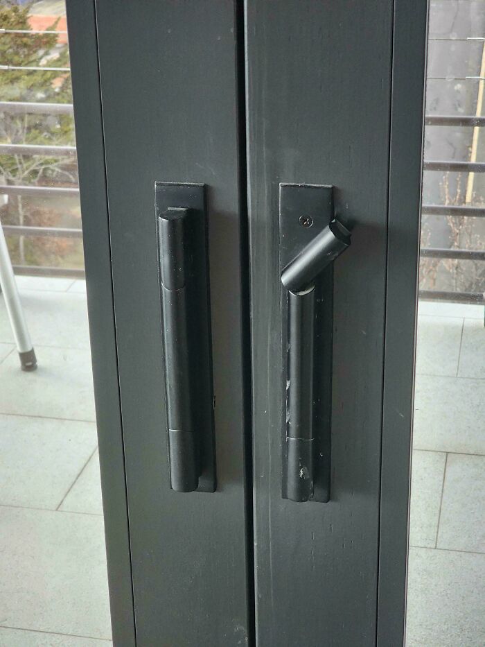 Sliding Door Handles That Make Locking a Guessing Game