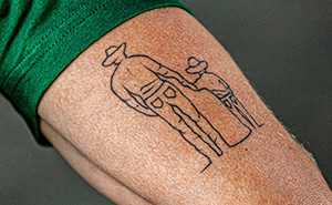 20 Tiny Tattoos That Pack a Big Punch (Seriously, Size Doesn’t Matter Here)