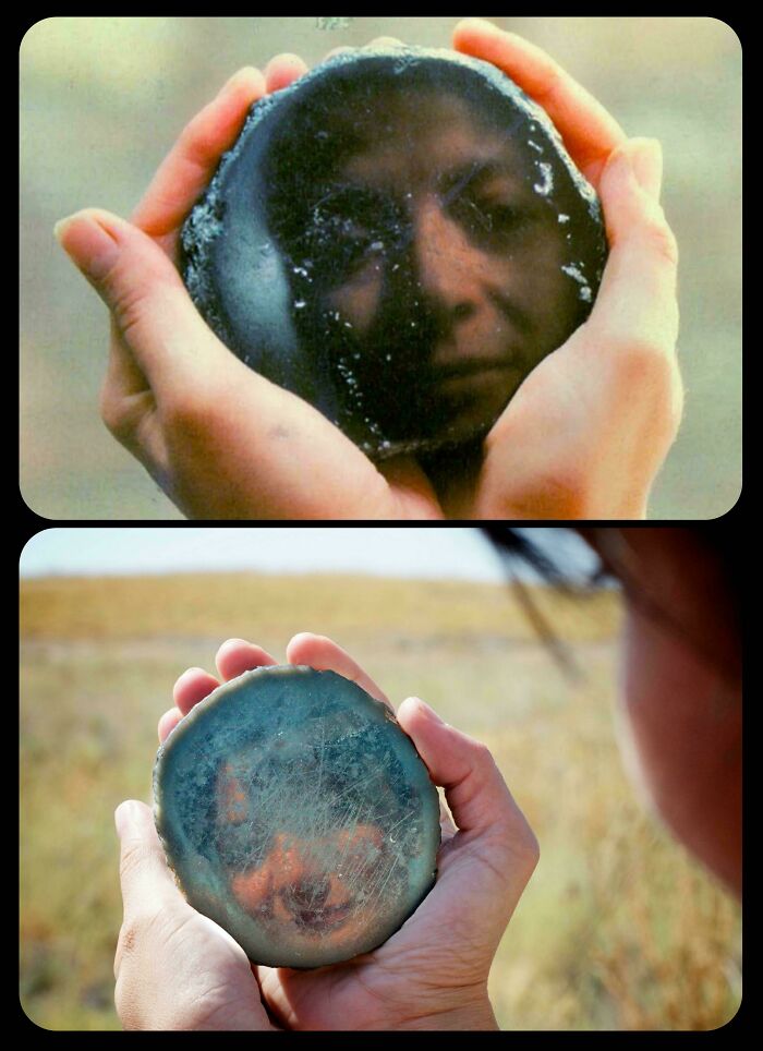 8,000-Year-Old Prehistoric Mirrors from Turkey Made from Obsidian