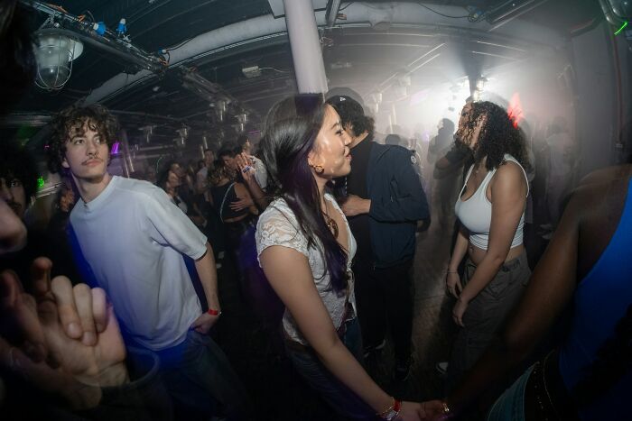 Let’s Rank The Wildest Ways Women Shut Down Creepy Guys!