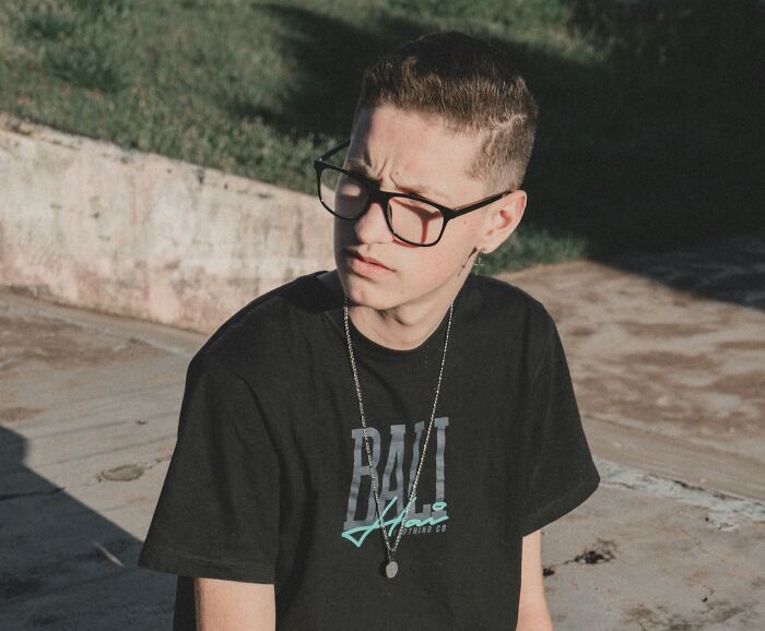 Let’s Rank The Wildest Ways Women Shut Down Creepy Guys!