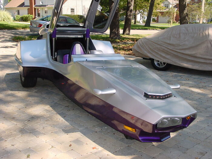 Trylon Viper: A Three-Wheel Trike Swagging From The 90s