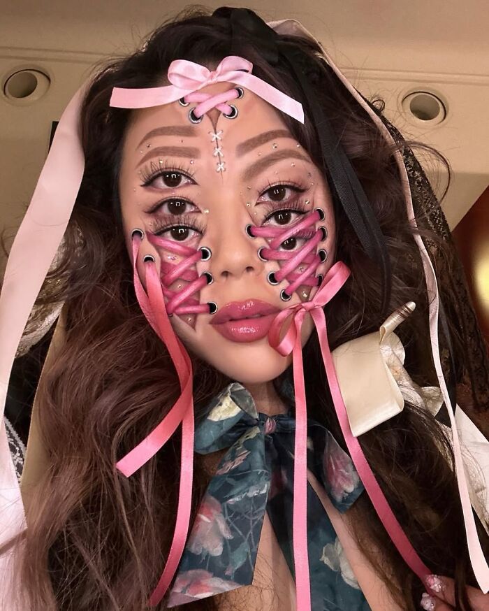 28 Crazy Makeup Illusions That’ll Make You Do a Double Take (Or Ten!)