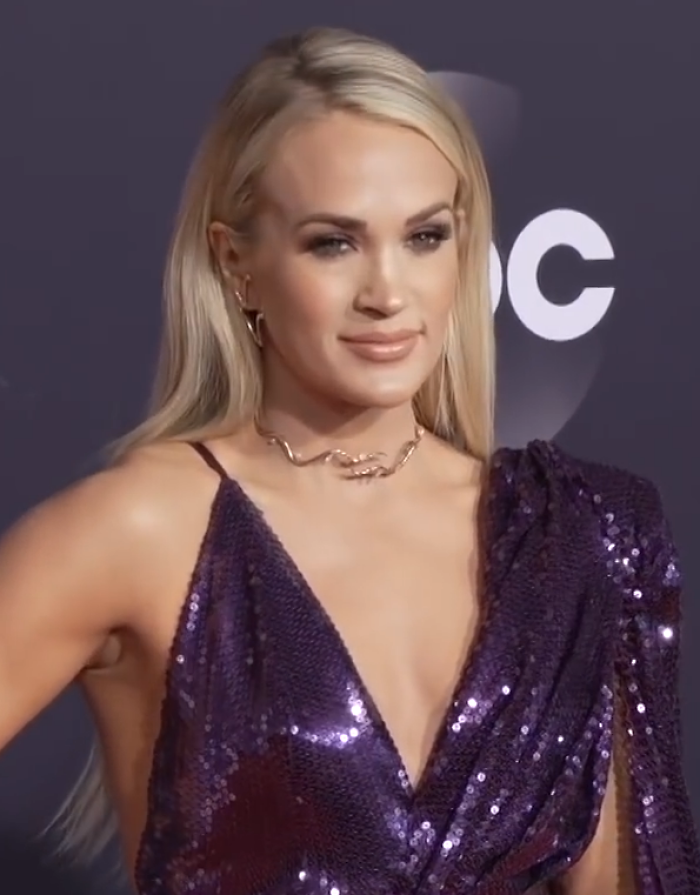 Carrie Underwood: From Petrol Pump to Superstar, 43