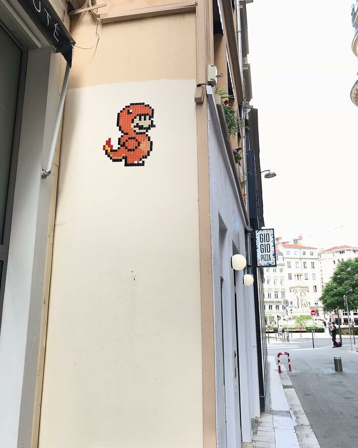 Pixel Art Party on City Walls? Yup, This Artist Nailed It!