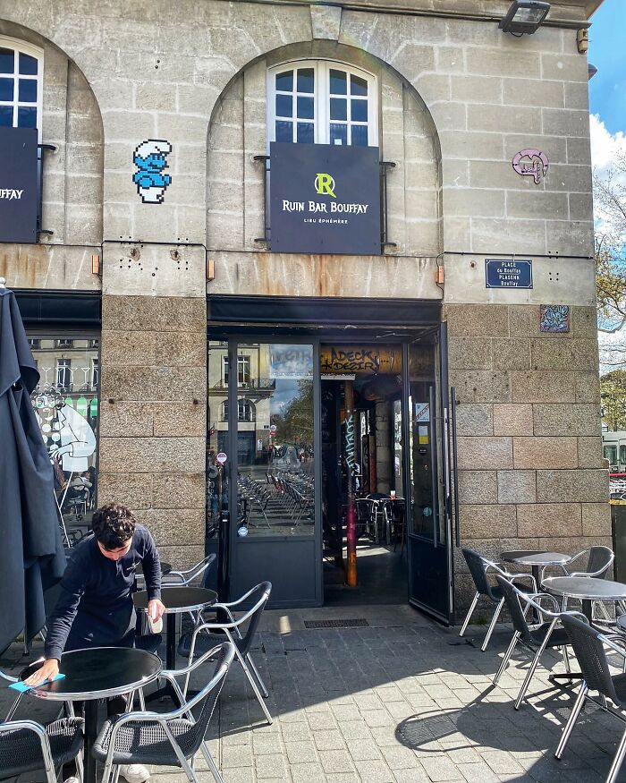 Pixel Art Party on City Walls? Yup, This Artist Nailed It!