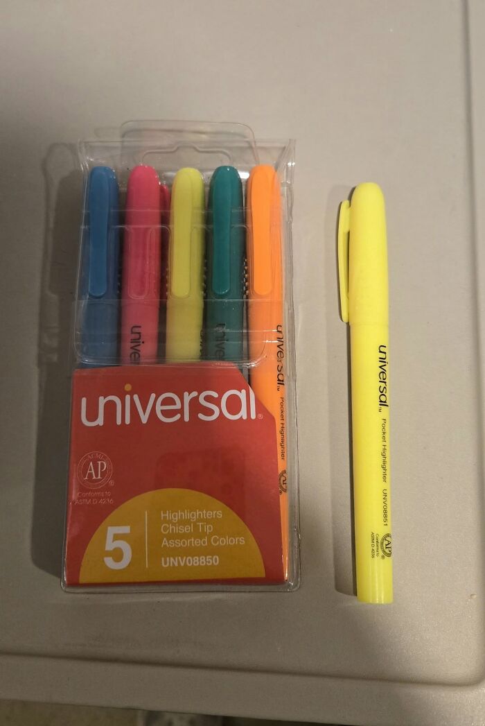 People Sharing The Wildest Reality Glitches They've Ever Seen