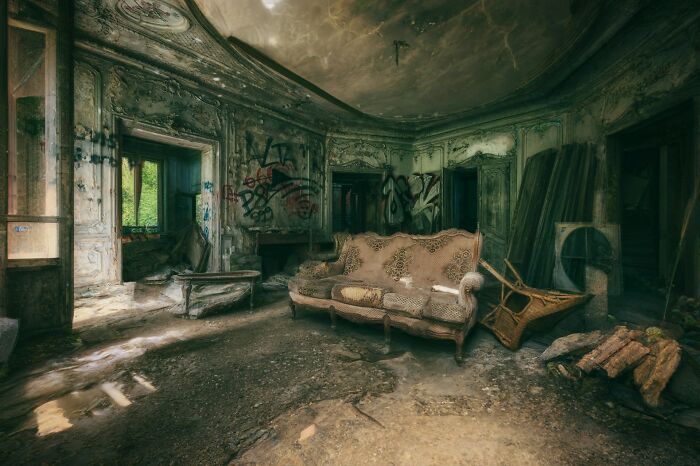 Urban Explorers Tell the Wildest, Creepiest Stories Ever