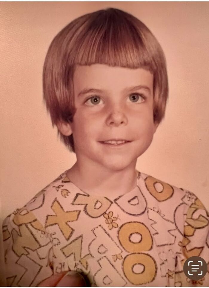 Mom’s Bang Cut Was a Shocker on Picture Day 1972