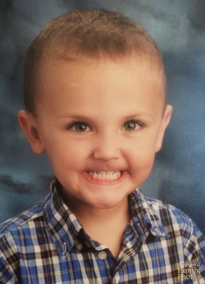 These School Pics Are So Awkward They're Actually Awesome