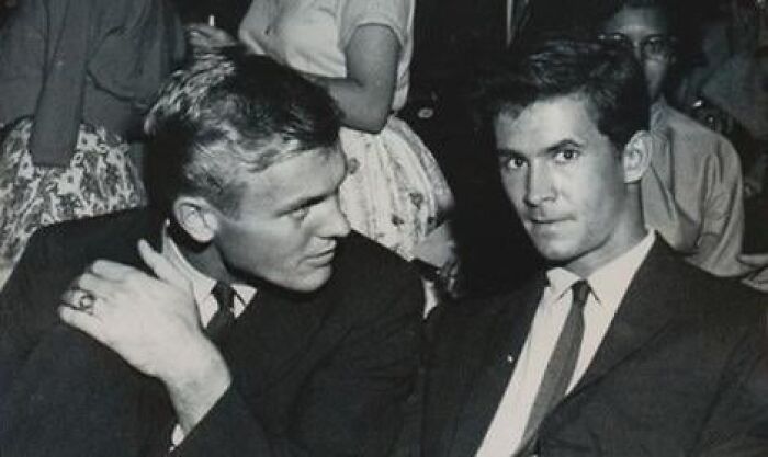 USA: Hollywood Boyfriends Keeping It Secret