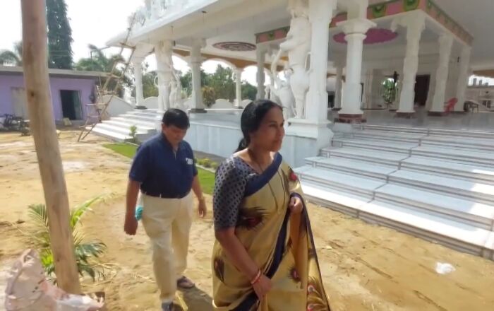 India: Building a Temple for Love
