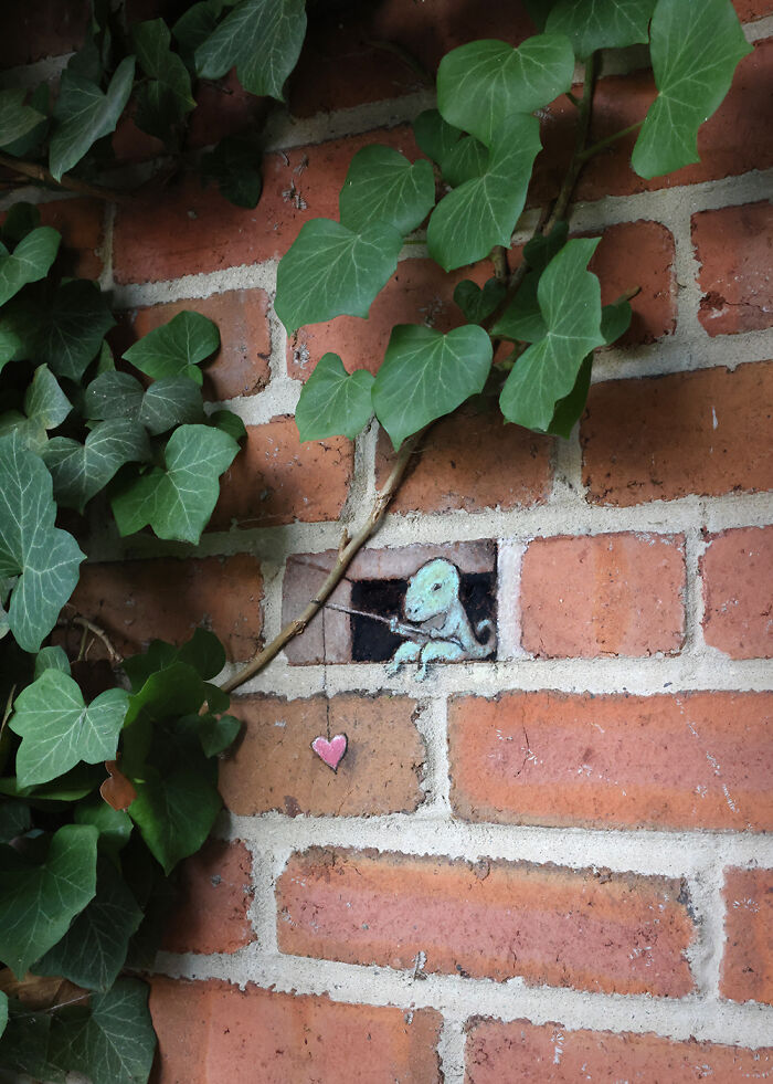 Heartdangler Lizard Enjoying Ivy Makeover