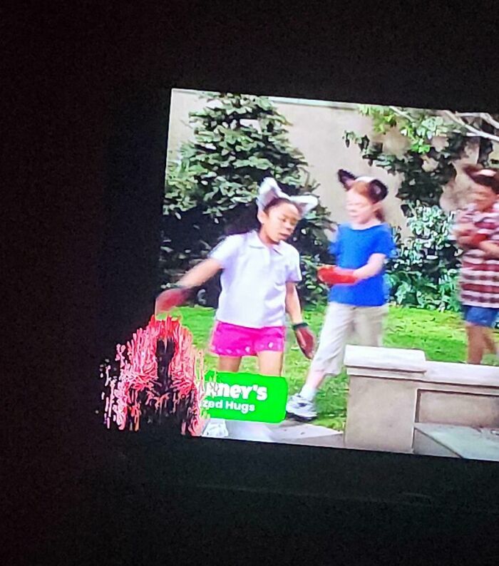 This Keeps Popping Up Over A Text Box That Says "Barney Sized Hugs". What’s Going On?